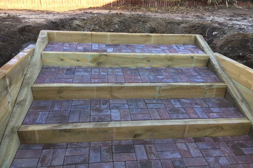 Retaining Wall and Patio Steps